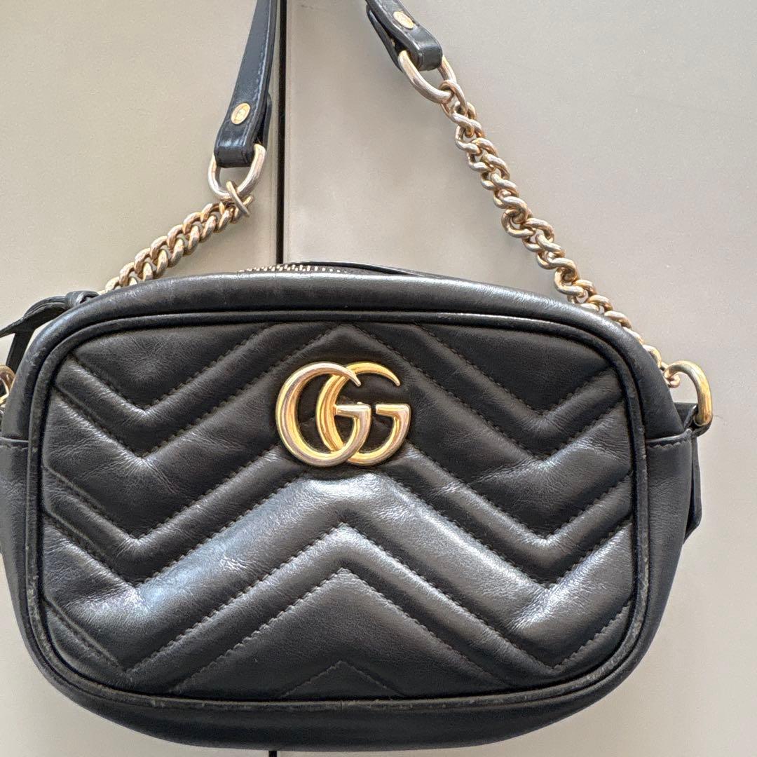 Gucci ショルダーバッグ ブラック GGロゴ