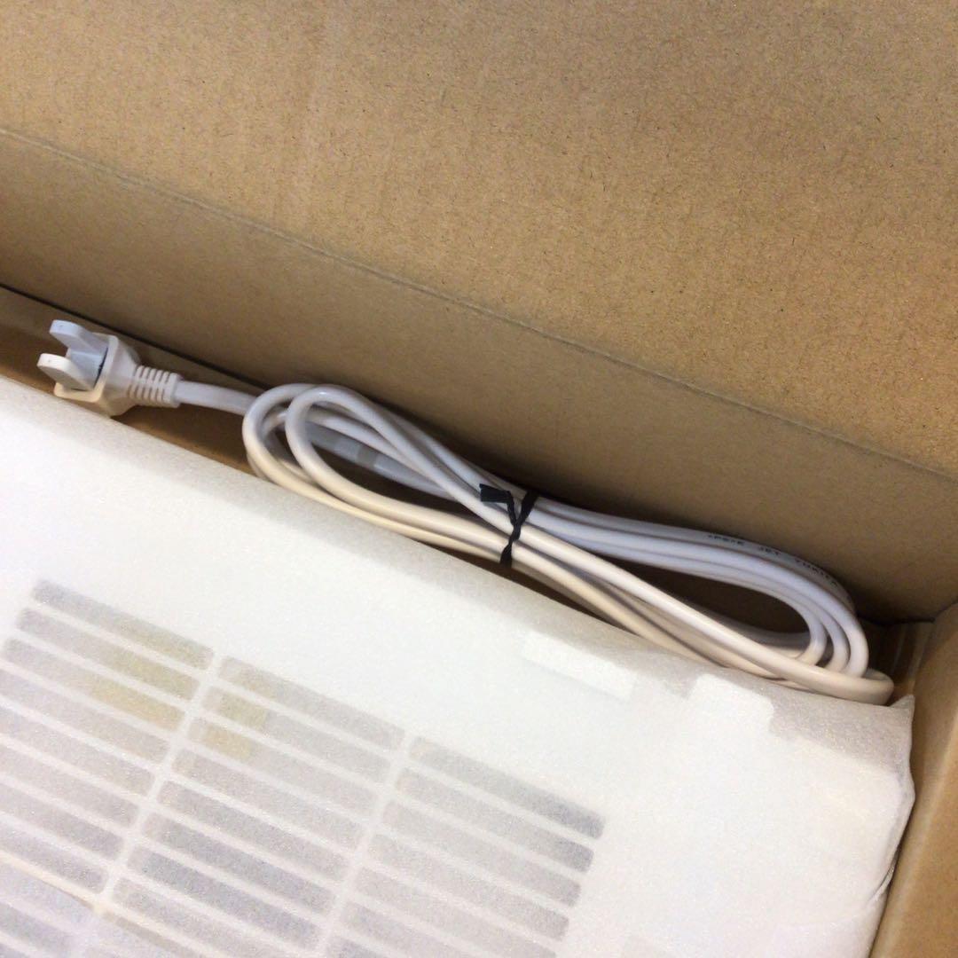 未使用TOTO 洗面所暖房機 TYR340型 100V リモコン付 店頭展示品