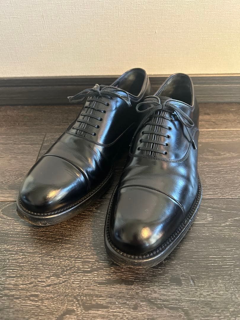 値下げ！！！フェラガモ　レザーシューズ　ストレートチップ　黒　6.5