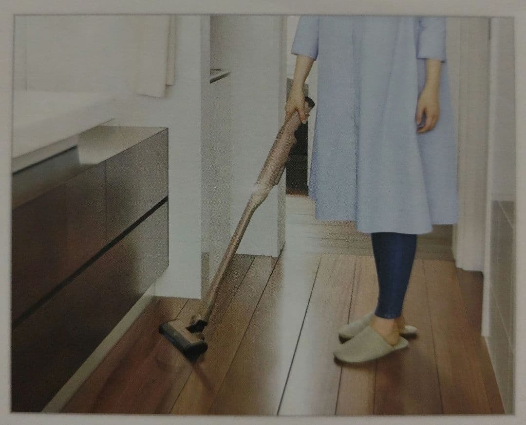 Shark EVOPOWER DX 充電式ハンディクリーナー WV517JST