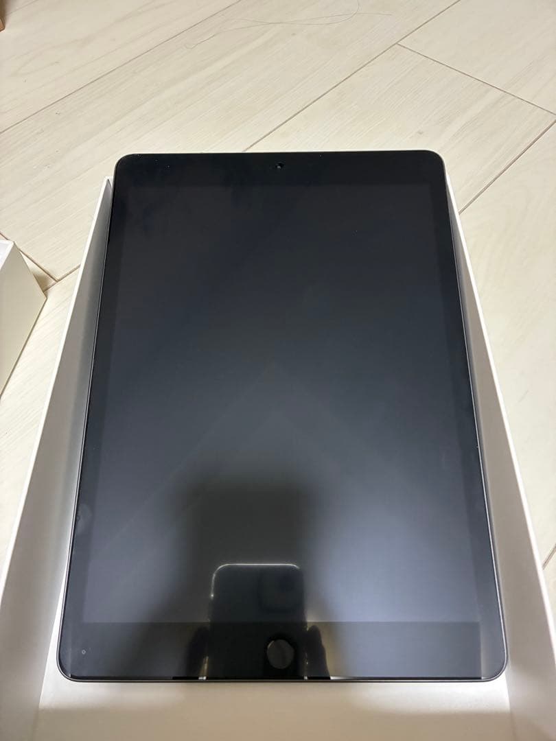 iPad (第7世代) MJ742J/A 32GB