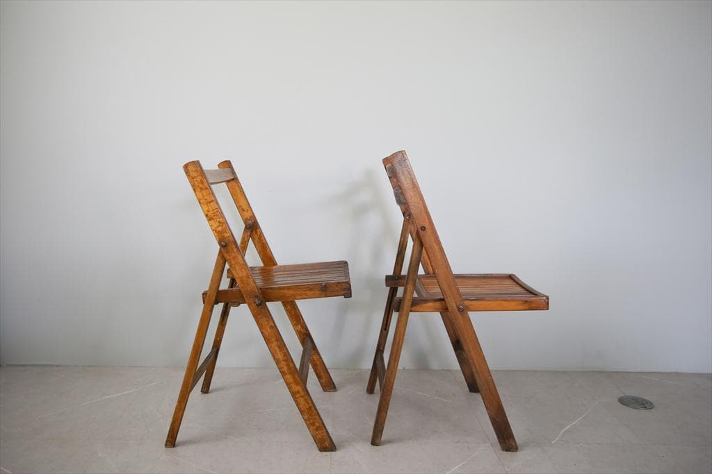英国アンティーク木製フォールディングチェア2脚/折畳式イス/飾り棚(89-3-2