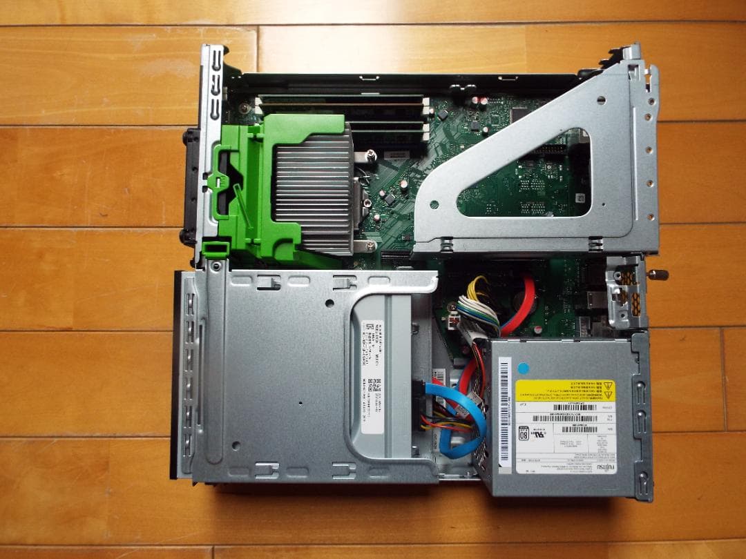 Windowsデスクトップ ESPRIMO D588/BX i3-9100 16G SSD256G+HDD