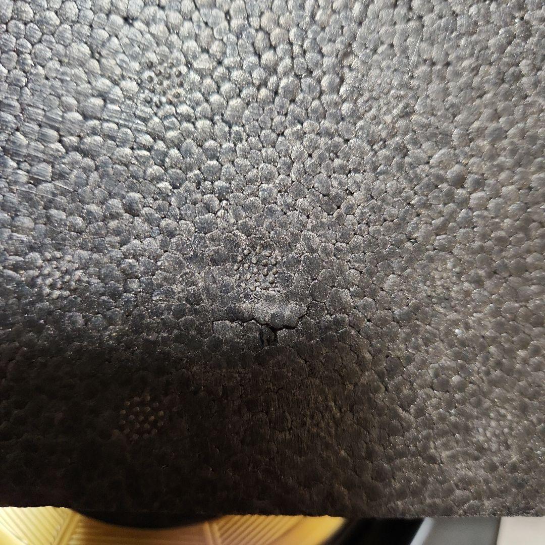 『アイアンマン』1/6フィギュア　アイアンマン・マーク3（ゴールドカラー）