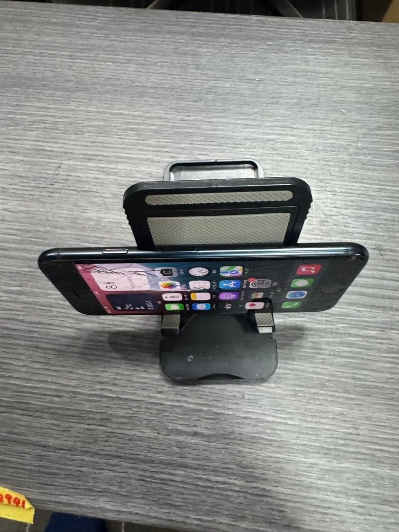 iPhonese3 第三世代　128gb ジャンク　画面割れ　se3