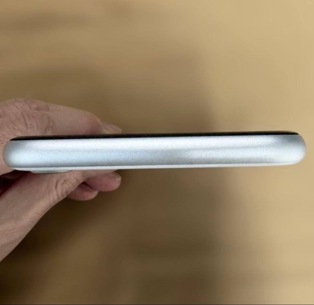 ★iPhone SE（第2世代）128GBホワイト 本体★