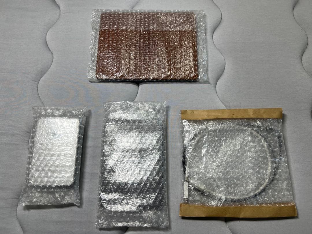 G-drive 1TB,Magic Trackpad,ル・ボナー レザーパッド