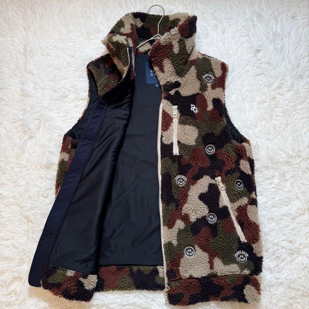 lucky_h67様美品 パーリーゲイツ カモフラ ボアジップアップベスト 近年