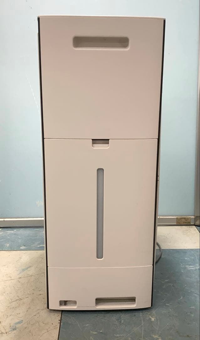 2022年製 SHARP 加湿空気清浄機 KIーRX70ーW プラズマクラスター