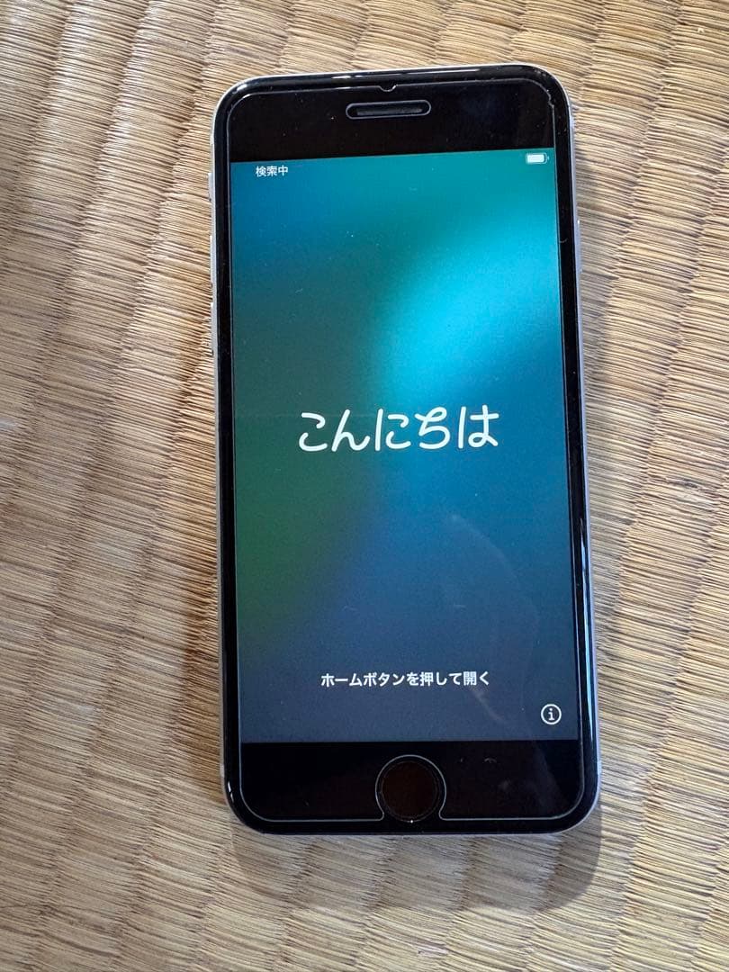 Apple iPhone 8ホワイト 本体