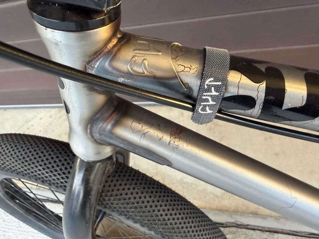 BMX CULT gateway 20インチ　シルバーブラック（値下げしました）