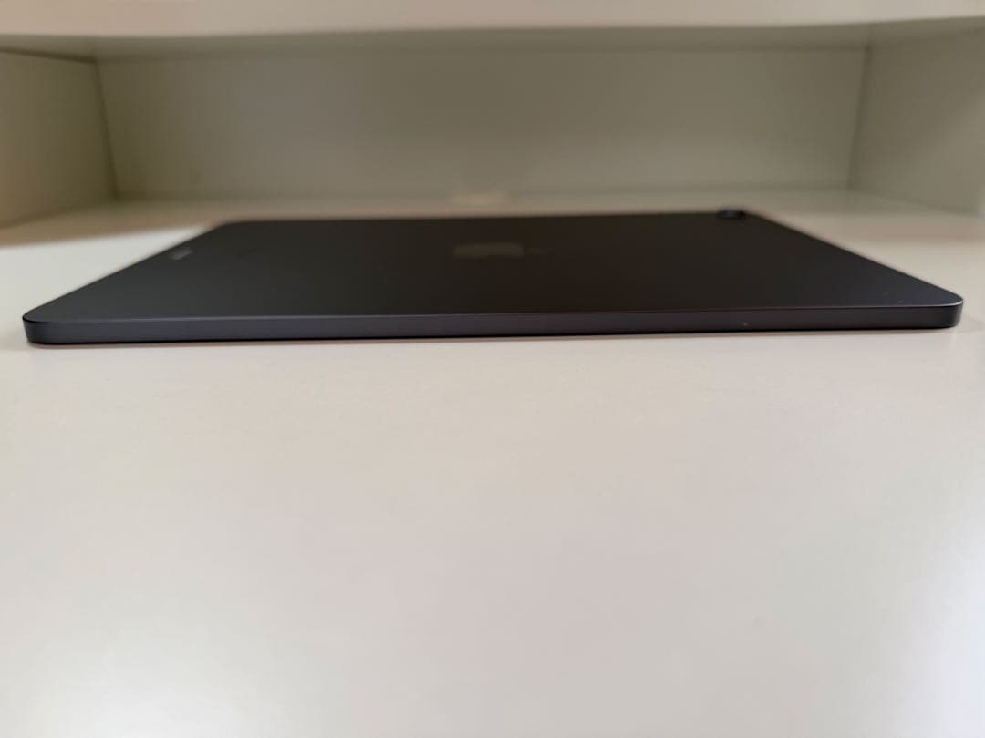 iPad Air 第5世代 256GB Wi-Fiモデル スペースグレイ