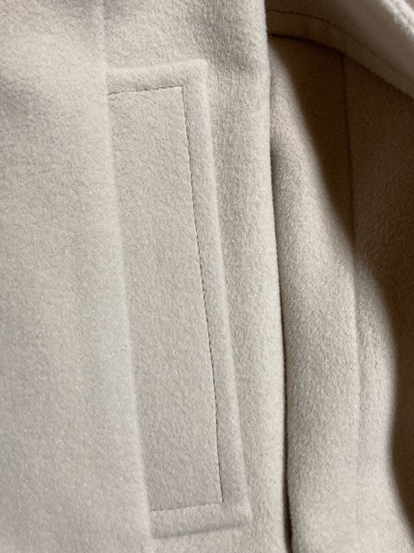 【バーバリーロンドン】ホワイト ベルト付きショートコート40