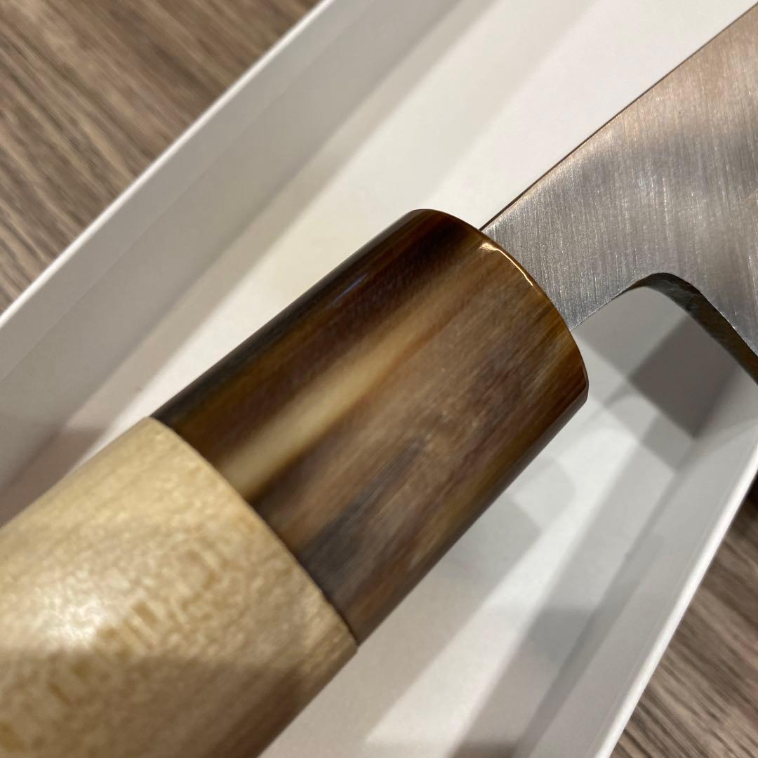 堺刃物守勝出刃包丁水牛柄付　210ミリ