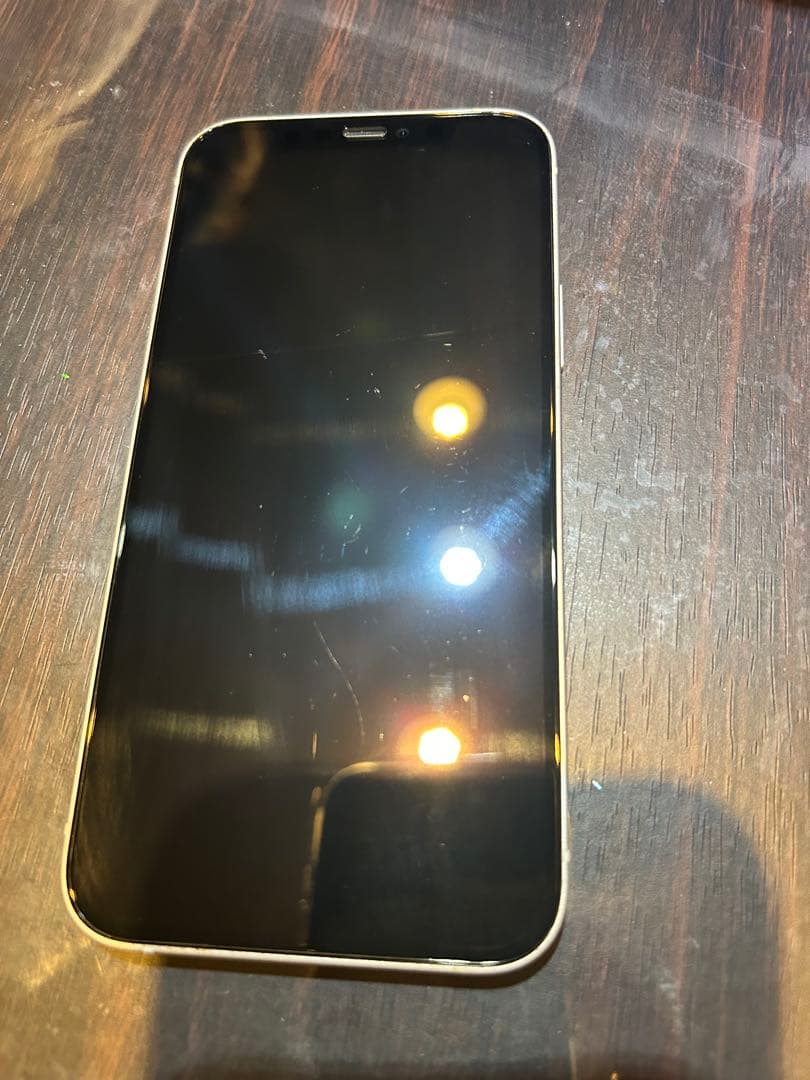 Apple iPhone 12 ホワイト 本体　64GB