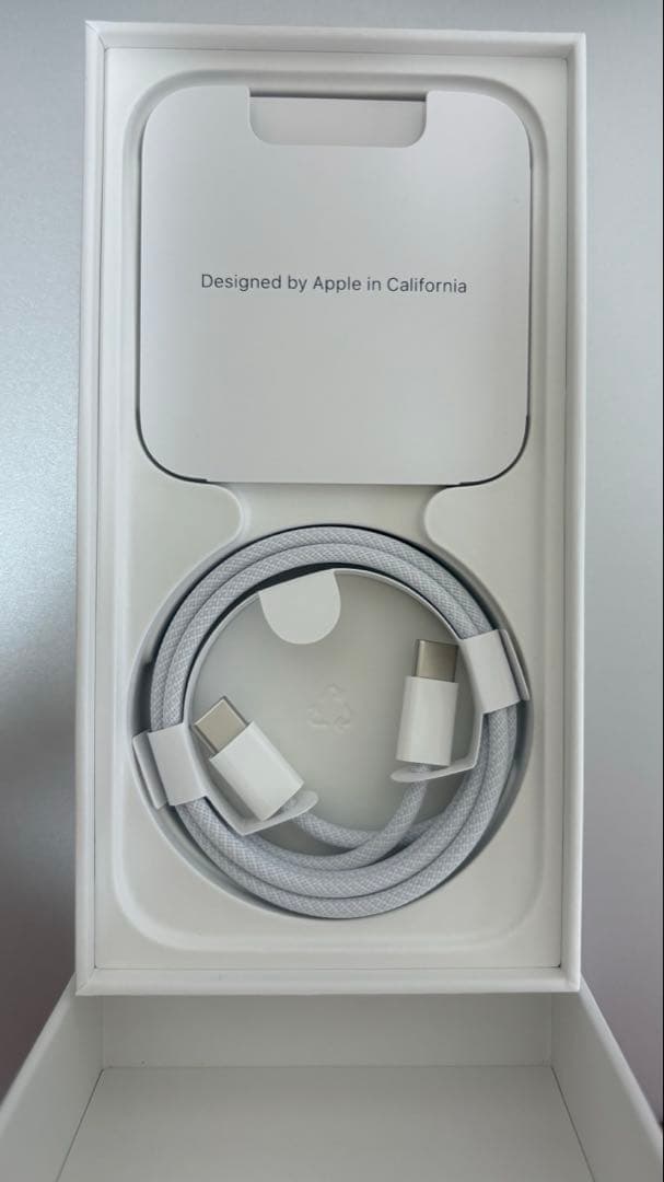 最終価格iPhone 15 SIMフリー｜バッテリー100%｜ケース&フィルム付