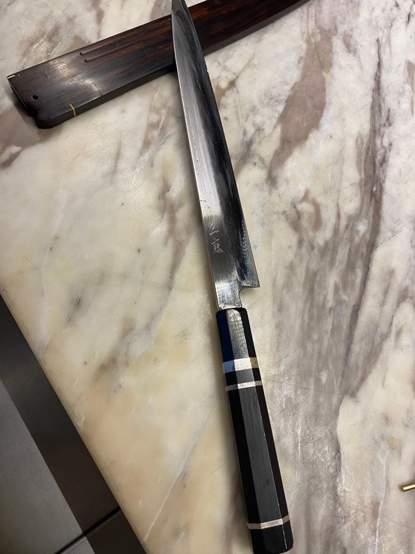 柳刃包丁 30cm 波紋模様 木製ハンドル　本焼き　純銀黒檀柄