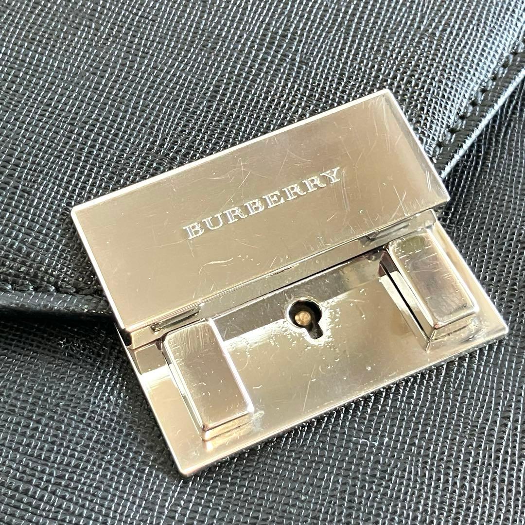 【美品】Burberry 高級ビジネスバッグ　ダレスバッグ　鍵付き