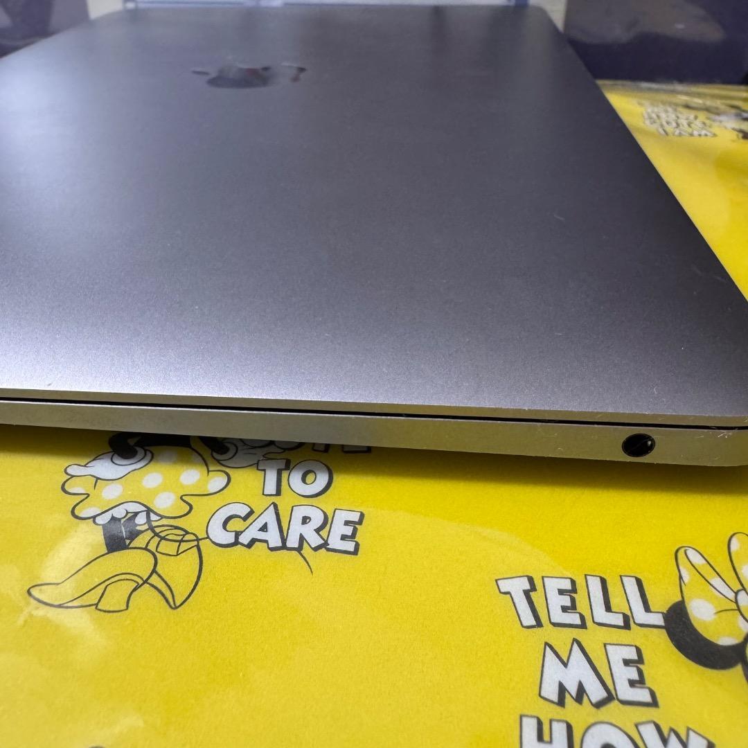 APPLE MacBook Air MRE82J/A シルバー 256GB