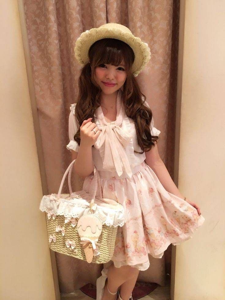 リズリサ　トゥララ　姫 アイスクリームチャームかごバッグ