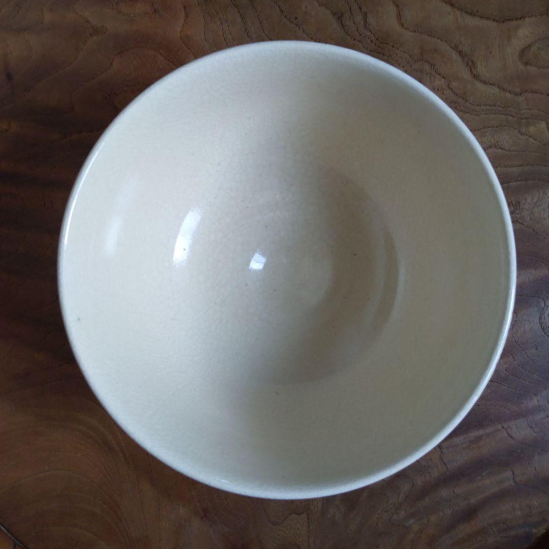 抹茶茶碗　栗田焼　【メル】　３代・伊東陶山　作　書付︰兼中斎　菊　表千家