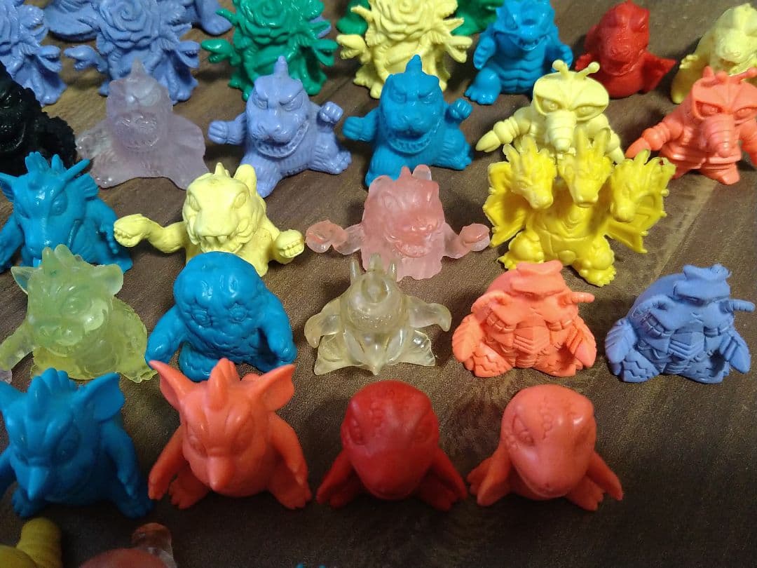 【当時物】ガシャポン ゴジラ怪獣軍団 63体セット