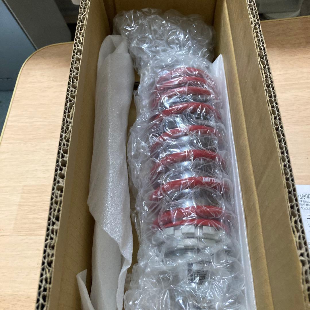 DAYTONA コンフォートリアショック