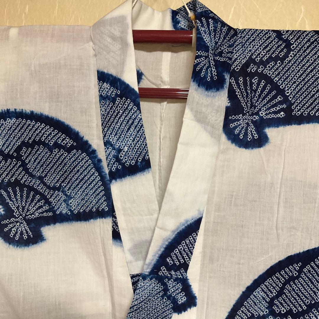 【ビンテージ　美品】絞り柄　浴衣　白地に扇