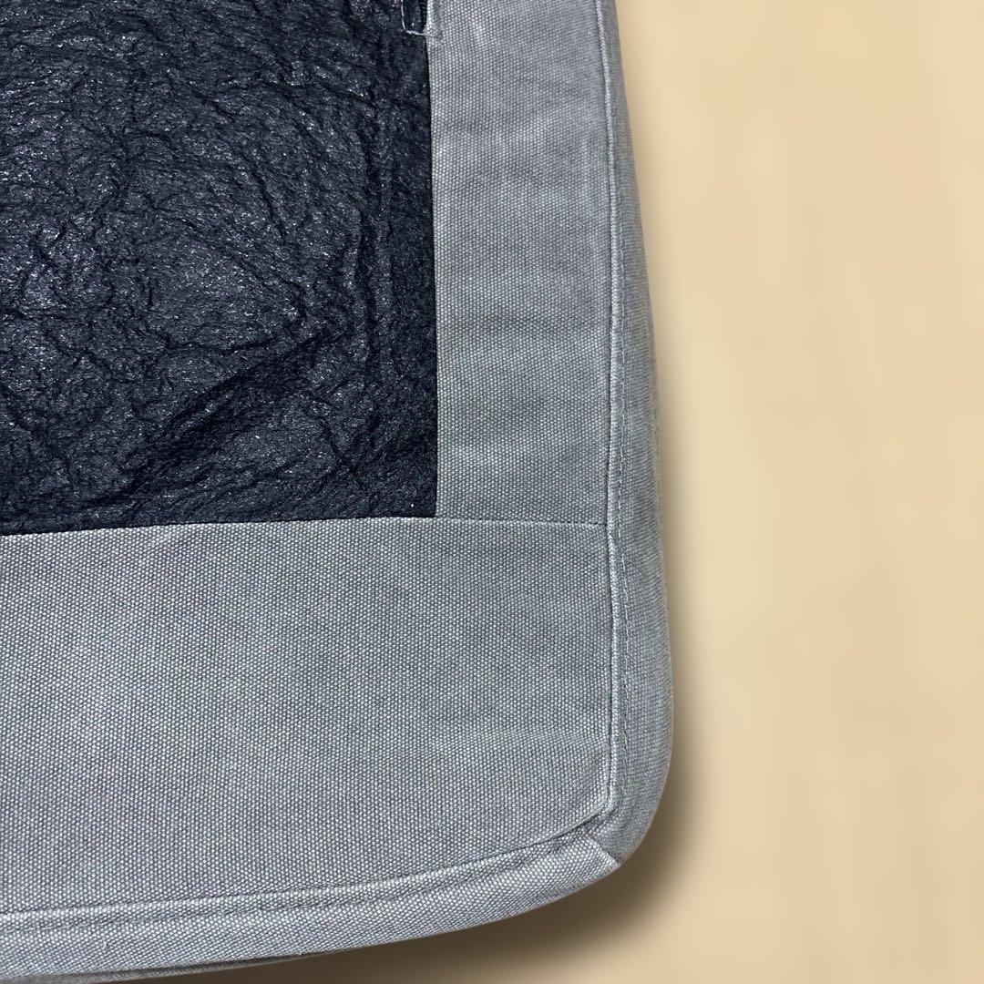 グレー2人掛けソファ