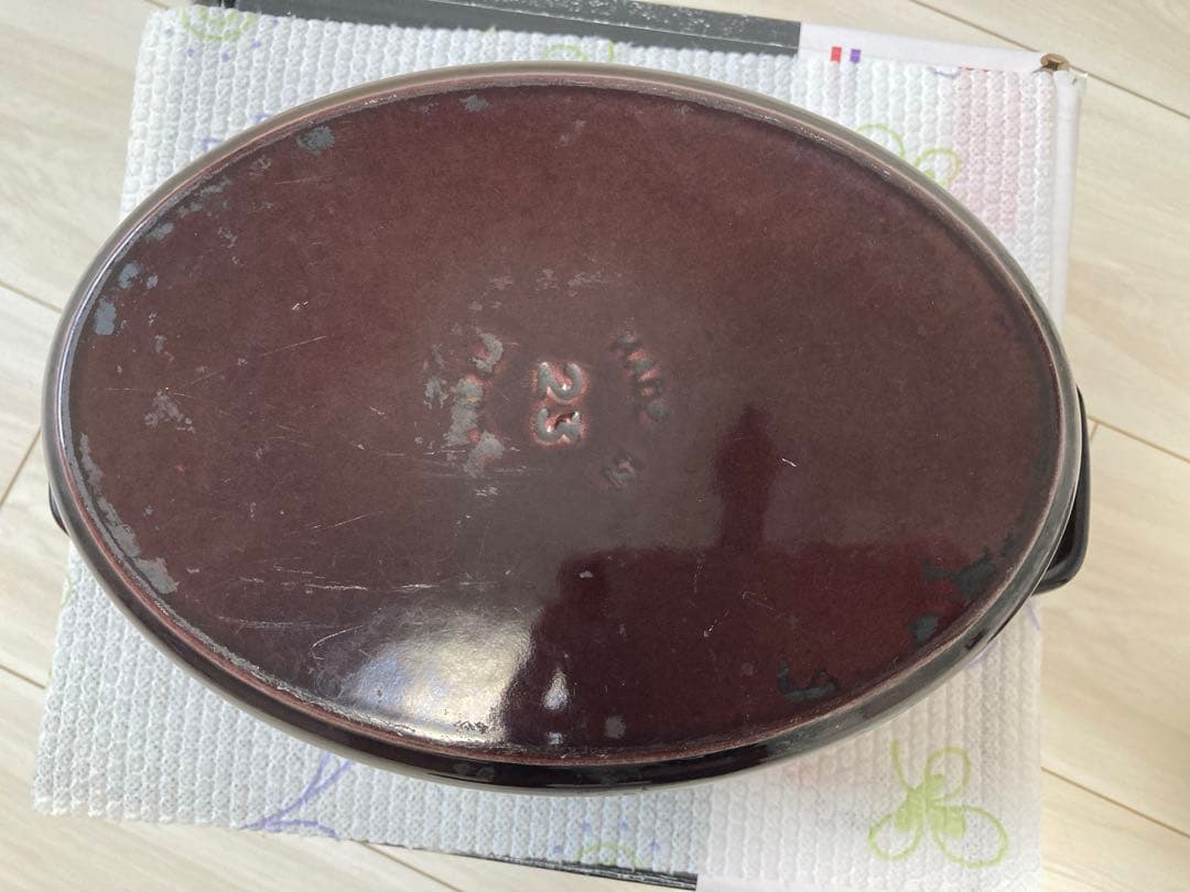 STAUB LA COCOTTE オーバル両手鍋 グラナディン23cm