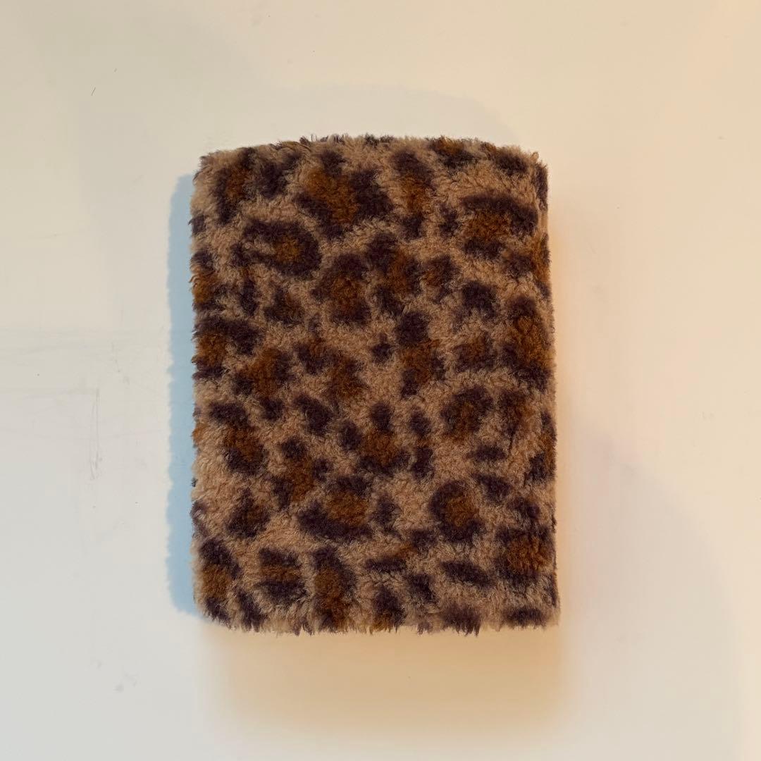 バインダーカバー　レオパード　もふもふ　A6 韓国　貯金