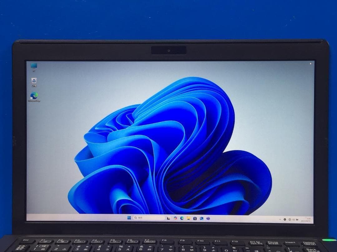 SONY VAIO VJS111D 11.6型　軽量・コンパクトノートパソコン