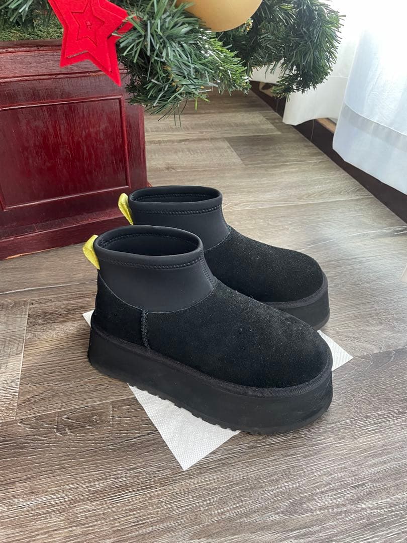 お値下げしました　UGG クラシックミニディッパー ブラック 22cm 厚底