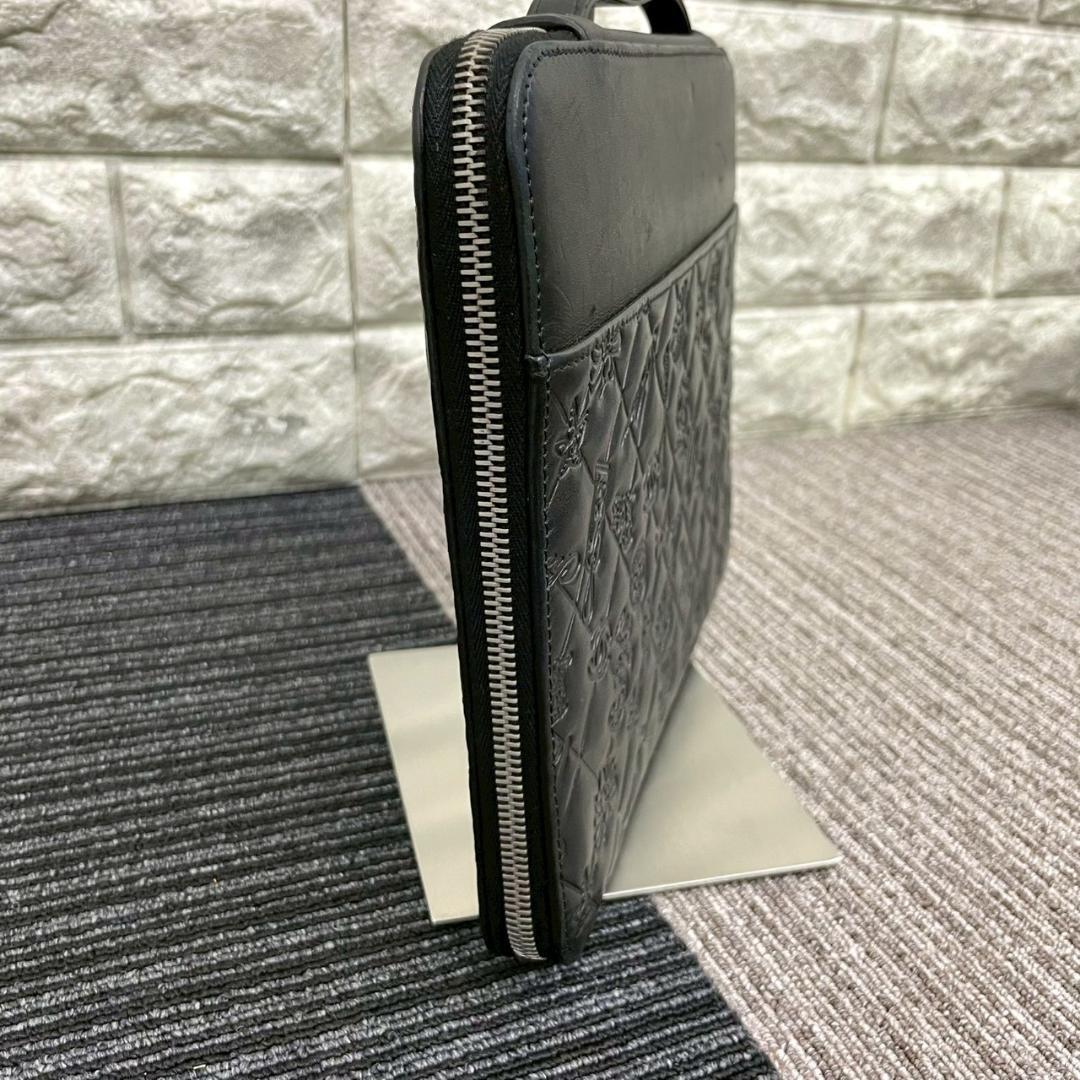 美品　CHANEL　シャネル　ラムスキン　iPadケース　アイコン　ブラック