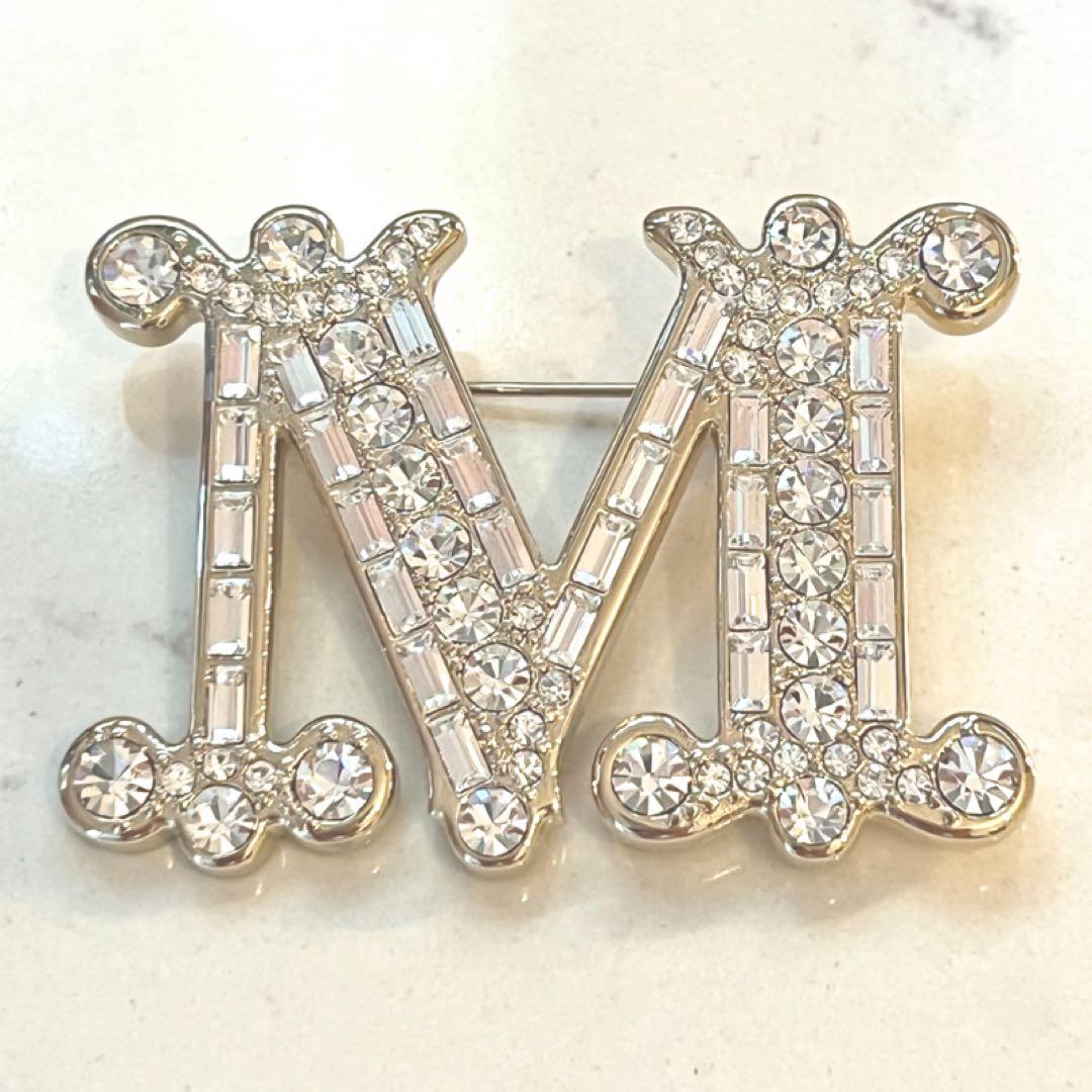 人気★MaxMara マックスマーラ Mロゴ クリスタルブローチ 【新品未使用】