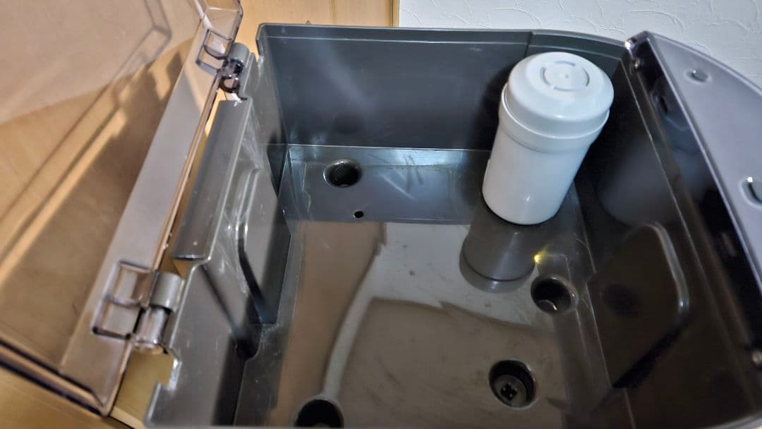 エブリフレシャス ウォーターサーバー (カートリッジ4個付)