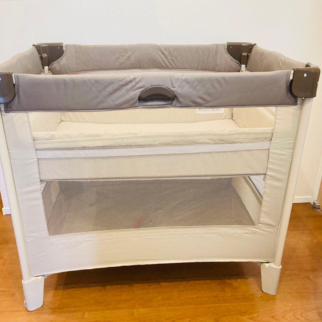 アップリカ　ココネルエアー　ココアブラウン　aprica ベビーベッド