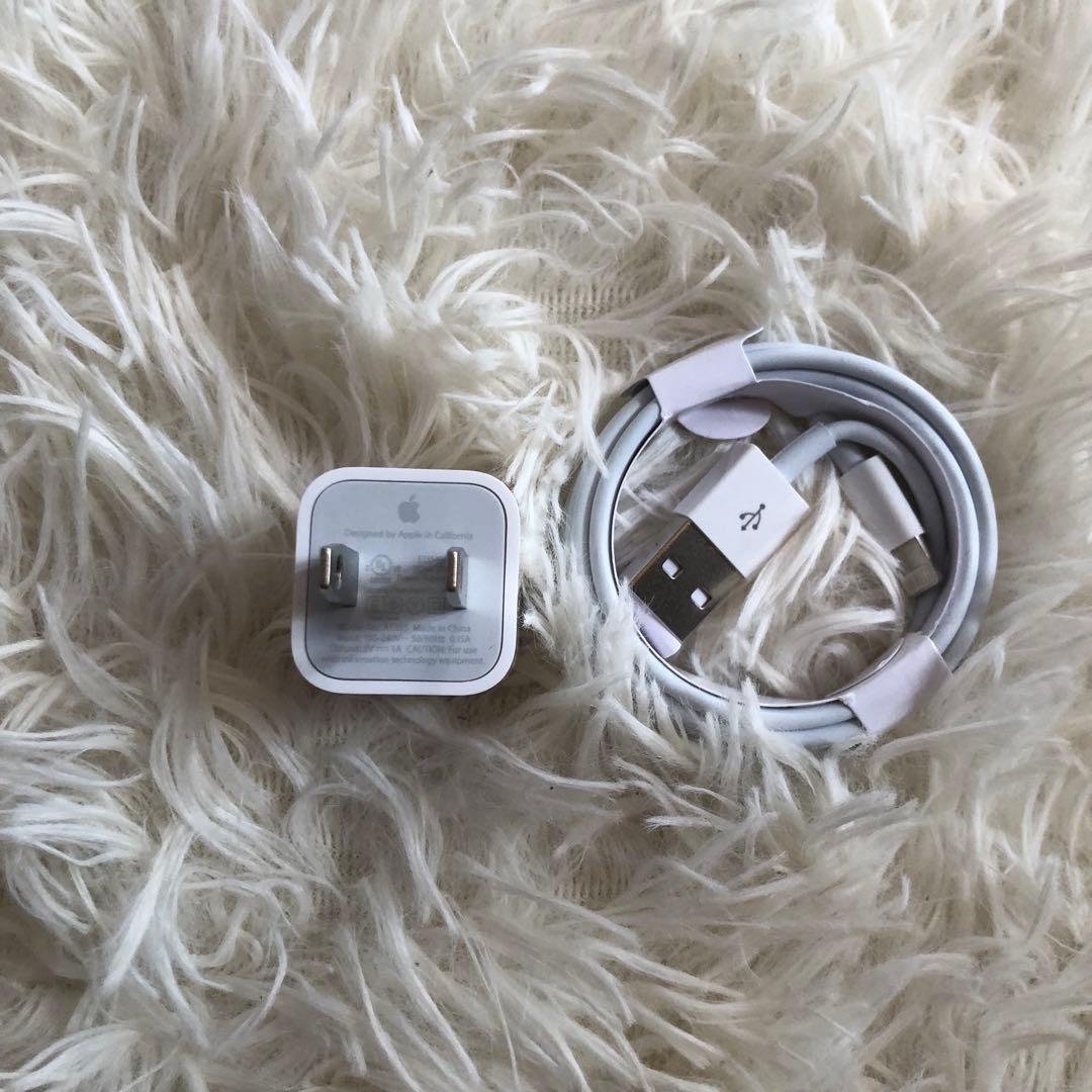 【完動品】iPad 第6世代 128GB SIMフリー 【すぐ発送】【付属品】