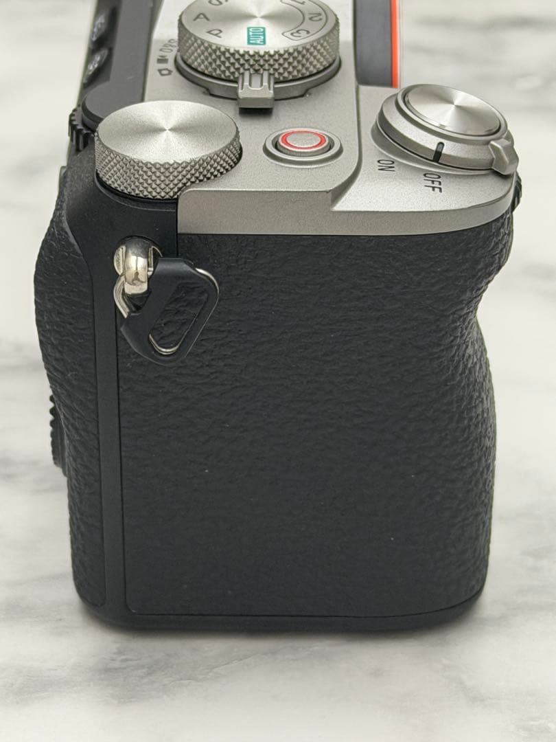 ち*ぇ様 SONY α7CⅡ ミラーレス一眼 ボディ 美品