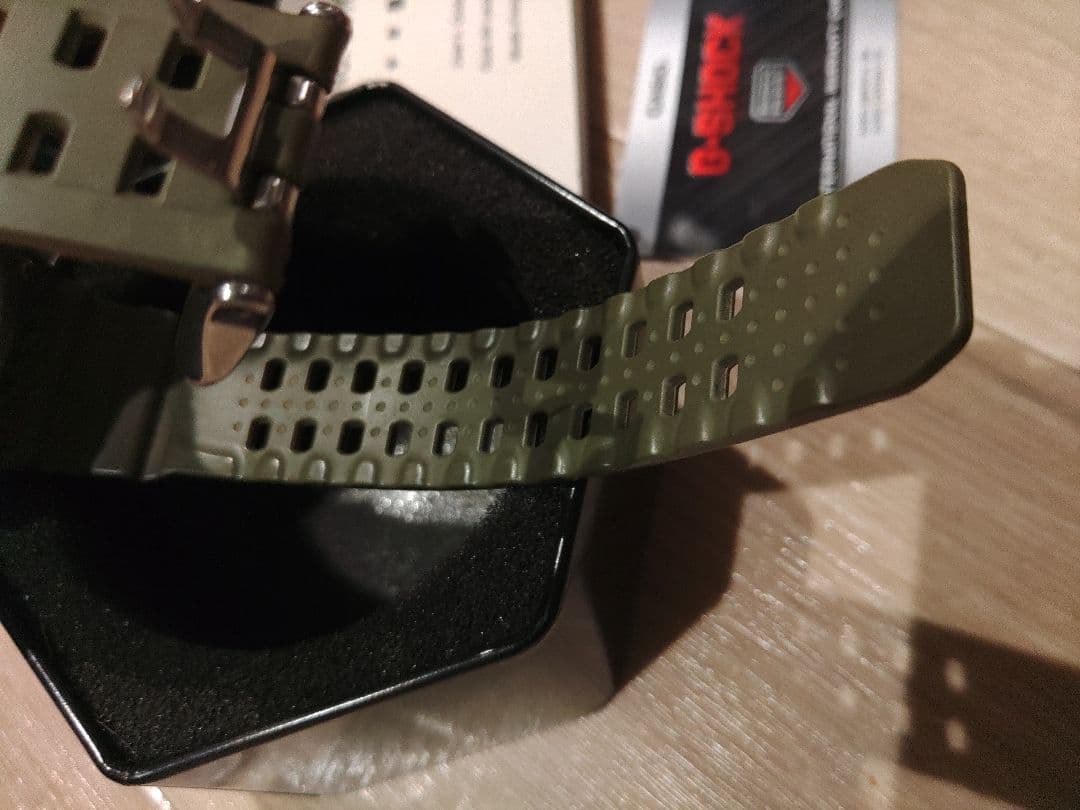 希少！北米逆輸入　G-SHOCK レンジマン GW-9400-3CR 反転液晶