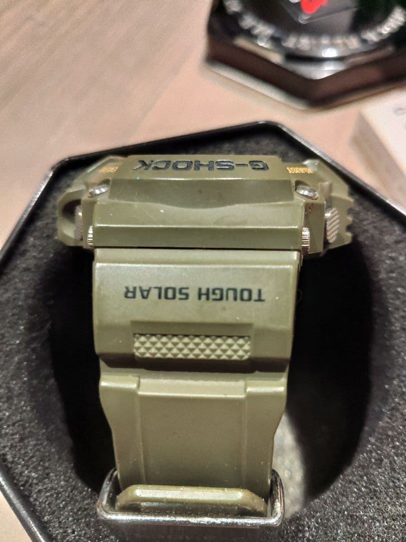 希少！北米逆輸入　G-SHOCK レンジマン GW-9400-3CR 反転液晶