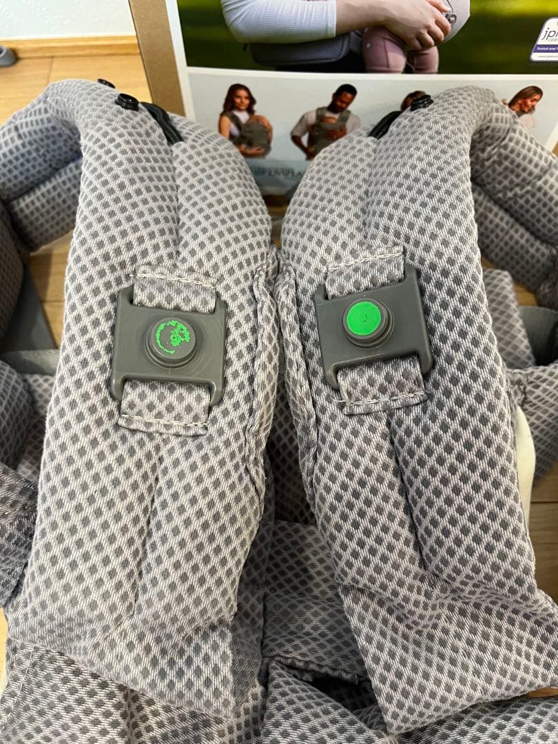 【美品】nuna 抱っこ紐　カドルクリック