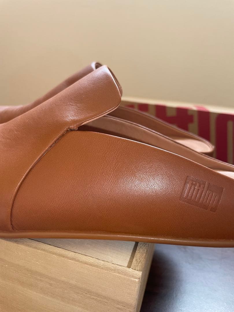 ぺ*け様 【新品未使用】fitflop サボ　レザー　ブラウン　US6 23cm