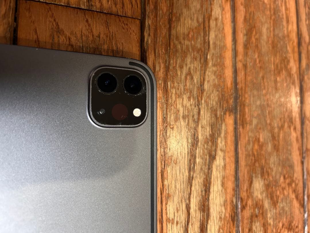 Apple iPad グレー