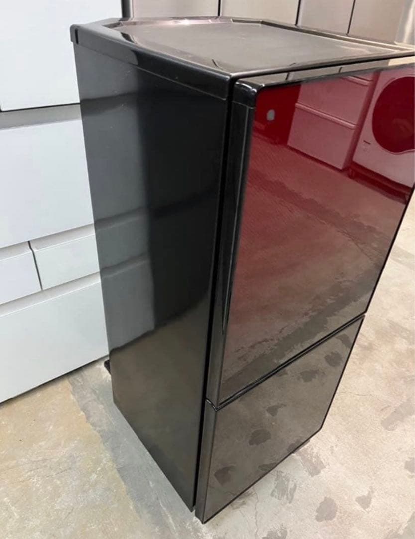 2018年式 110L ユーイング冷蔵庫 UR-FG110J