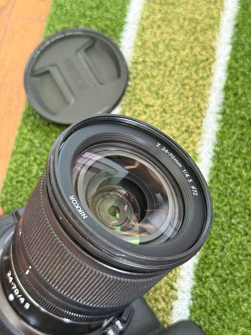 デジタルカメラ Nikon Z6 + NIKKOR Z 24-70mm f/4 S