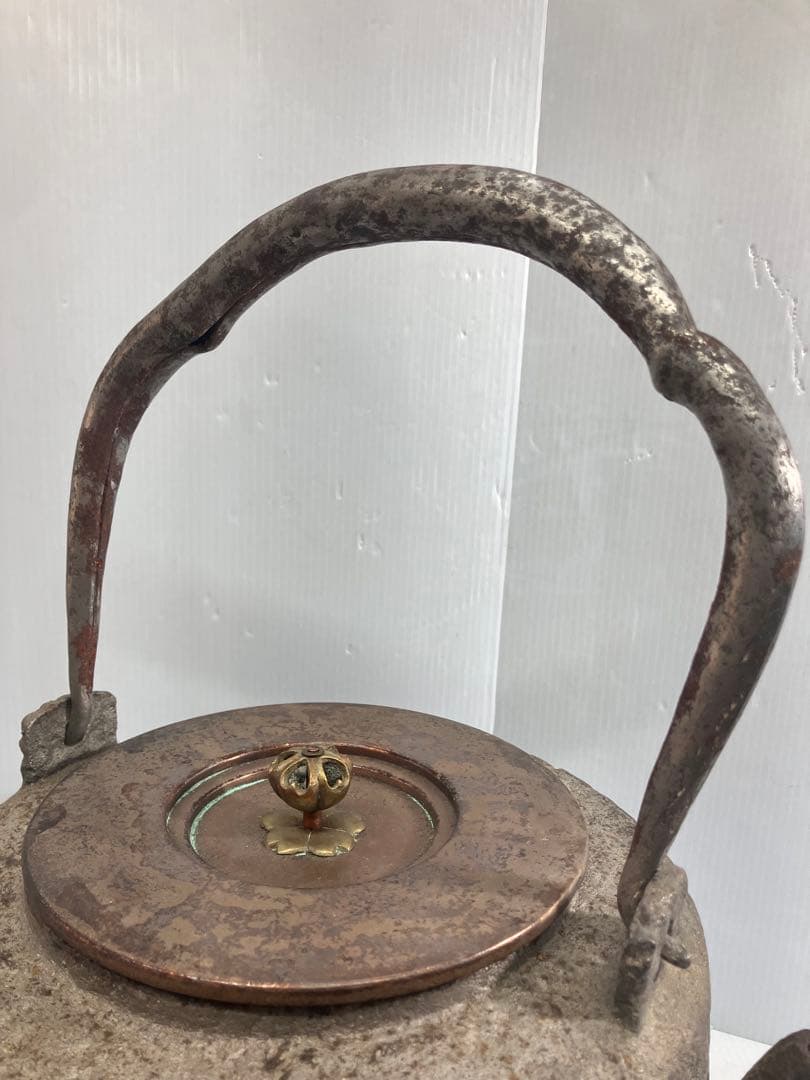 【時代物】青龍堂造鉄瓶 岩肌 銅蓋 京鉄瓶 煎茶道具 茶道具 骨董 アンティーク