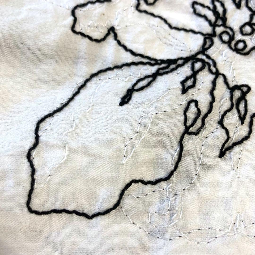 慈雨 センソユニコ アシンメトリーブラウス 変形 花柄 刺繍 ゆったり L 白