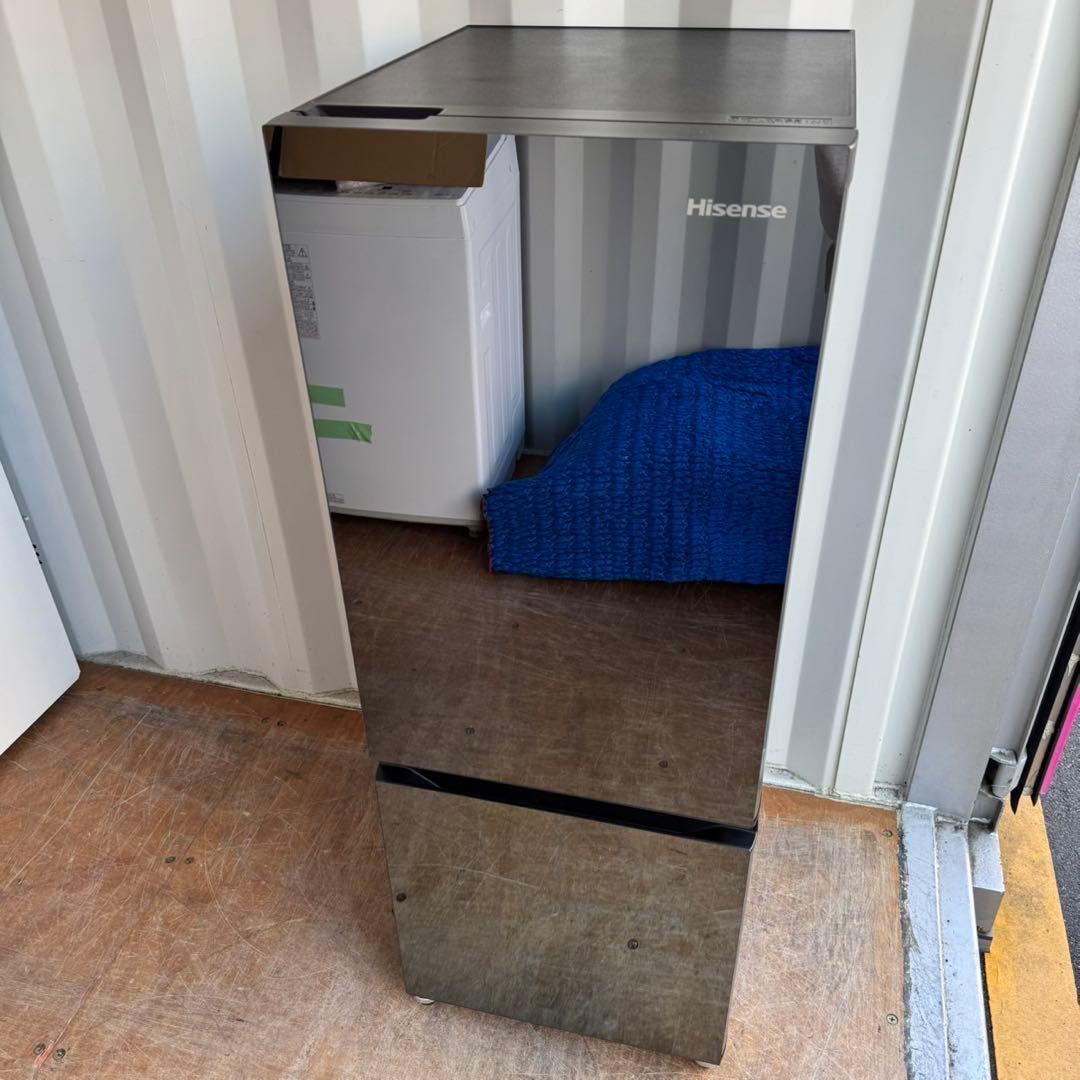 59⭐️2023年製★ハイセンス　冷蔵庫　ミラー　ブラック　鏡　右開き　一人暮らし