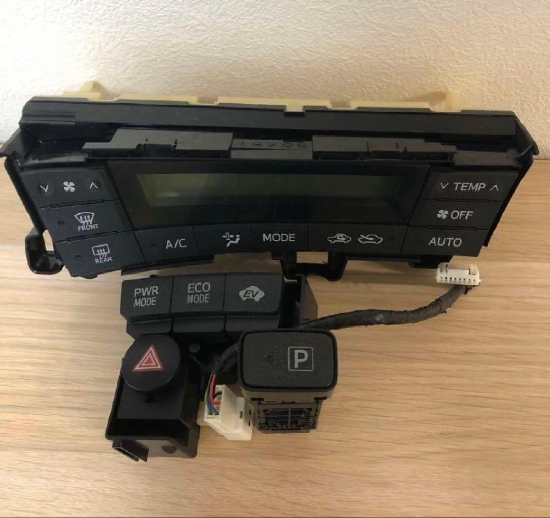 ZVW30プリウス 前期 エアコン シフト スタートスイッチ LED打ち替え2